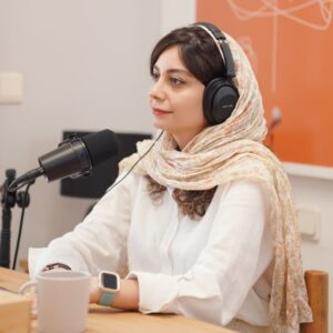 Picture of مائده گیوه‌چین